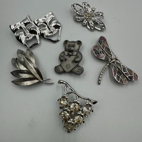 Vintage Brooch Lot Silver Tone Dragonfly Leaf Mask Bear Flower Cluster 6PC - Picture 2 of 15